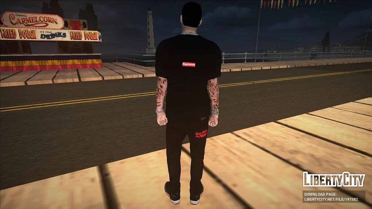 Anuel AA im OBEY-T-Shirt / GTA San Andreas