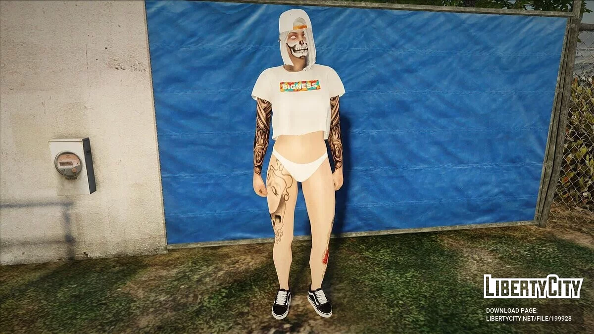 The girl with the tattoos / GTA San Andreas