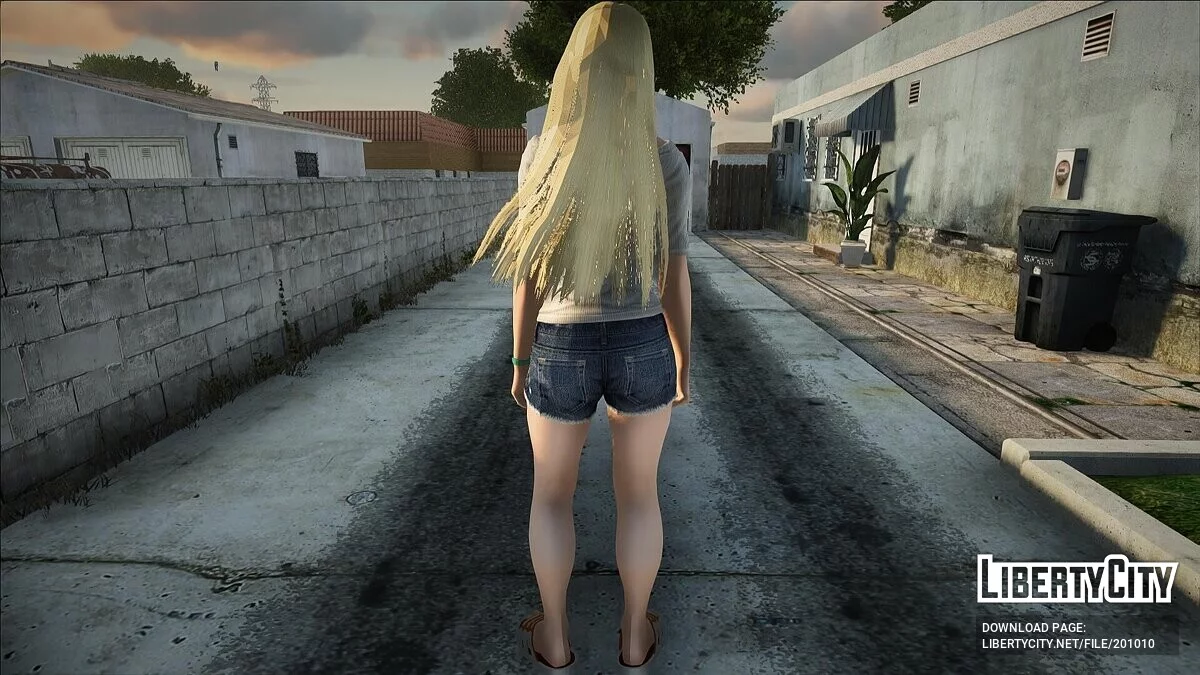 Lili dalam Seragam Sekolah Musim Panas / GTA San Andreas