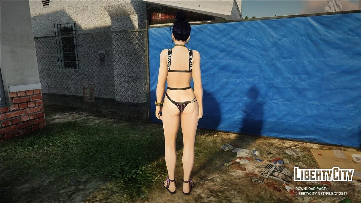 Nyotengu from DOAXVVV in a Chanel swimsuit / GTA San Andreas