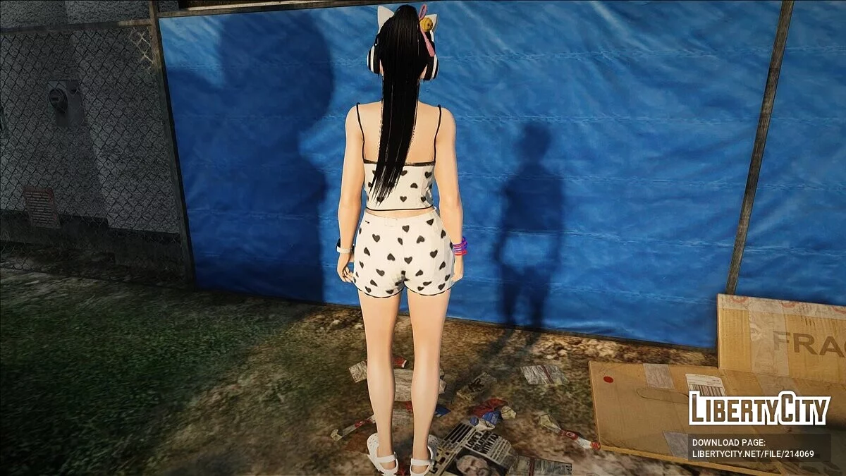 Koharu de DOAXVV en pijama sexy para el día de San Valentín / GTA San Andreas