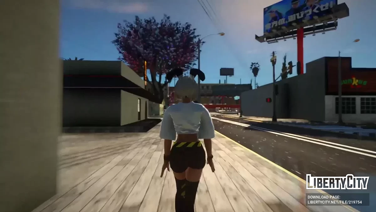 2B de NieR: Automata en tenue décontractée / GTA San Andreas