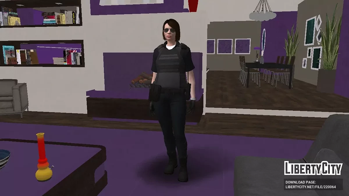 Gadis dengan Seragam Polisi dari GTA Online / GTA San Andreas