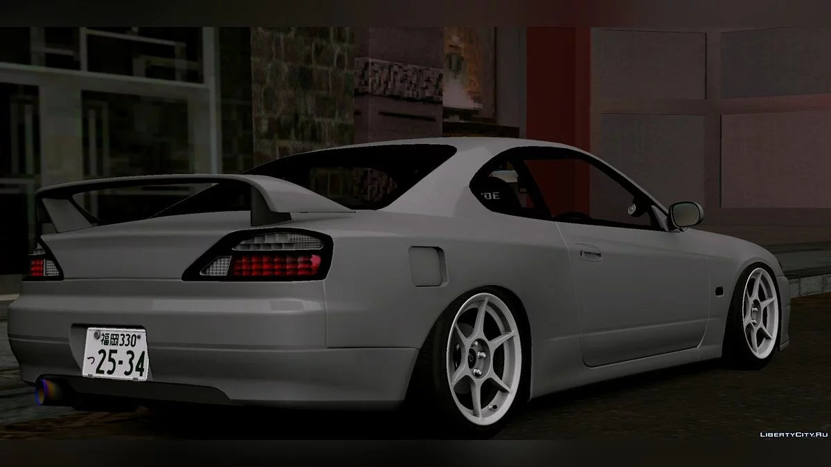 Nissan Silvia S15 + Contrôle de style Oper / GTA San Andreas
