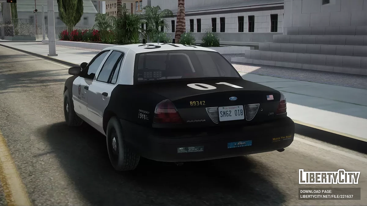 Ford Crown Victoria LAPD Central Community Police Station Slicktop / جي تي إيه سان أندرياس