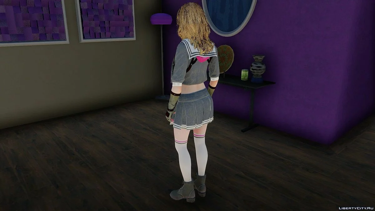 Becca Woollett im Schuloutfit aus Resident Evil Resistance / GTA San Andreas