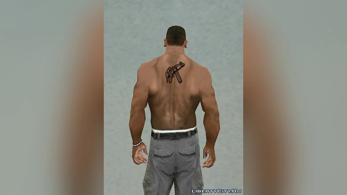 Татуювання MP5 на спині чорне / GTA San Andreas