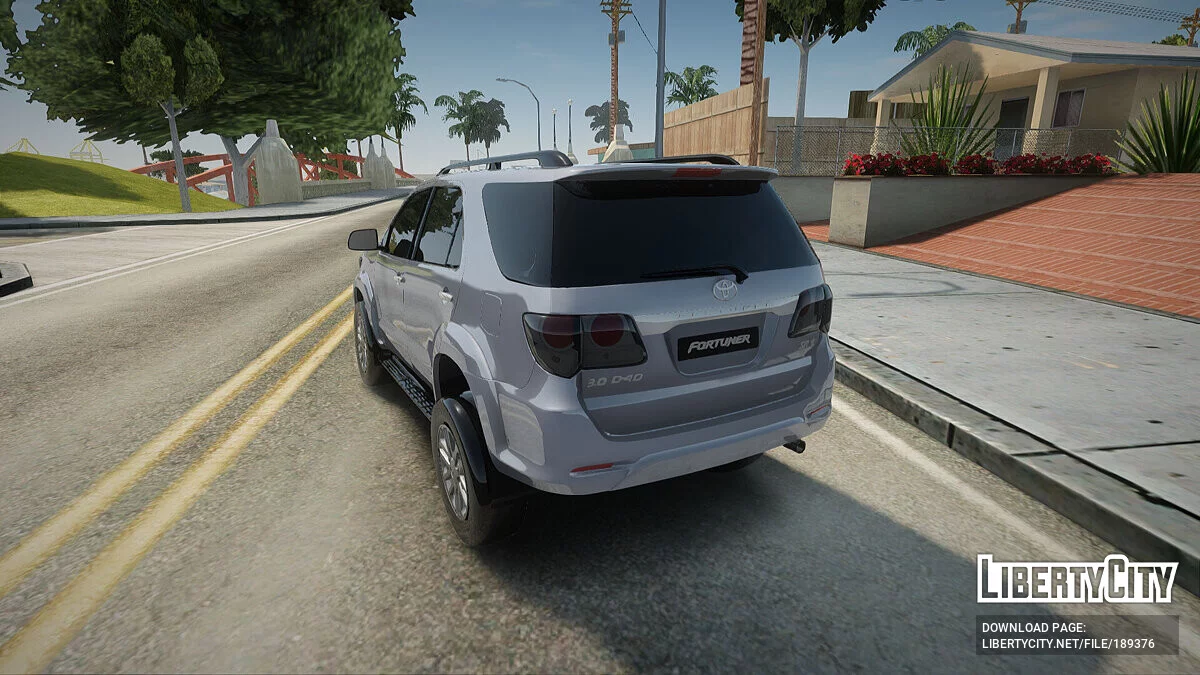 Toyota Fortuner 2012 / GTA San Andreas