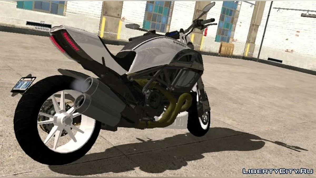 Ducati Diavel 2012 / GTA San Andreas (iOS, Android)