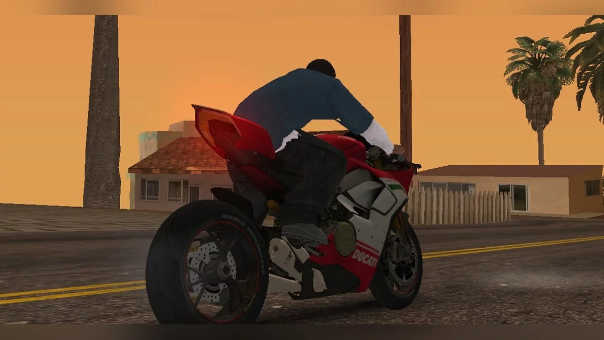 Ducati Penigale V4 / GTA San Andreas (iOS, Android)