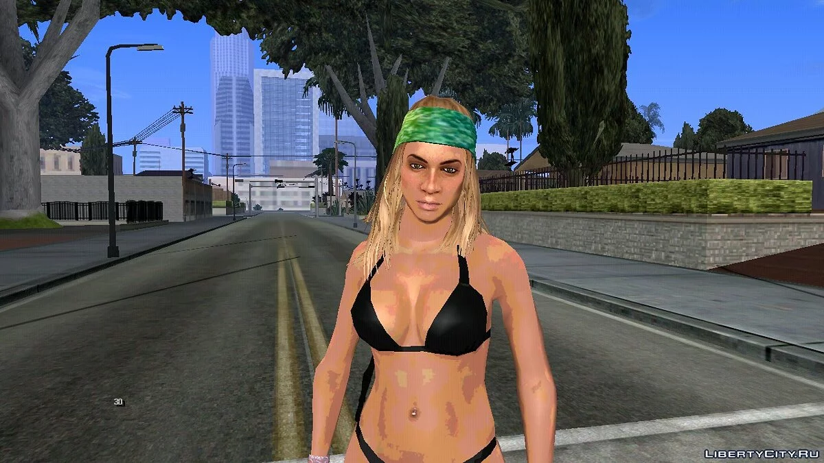 GTA 5 Beach Girl / GTA San Andreas (iOS, Android)