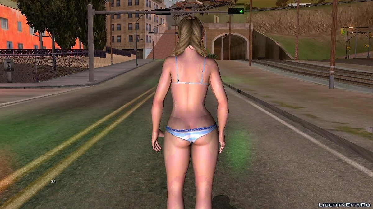 Monica en bikini / GTA San Andreas (iOS, Android)