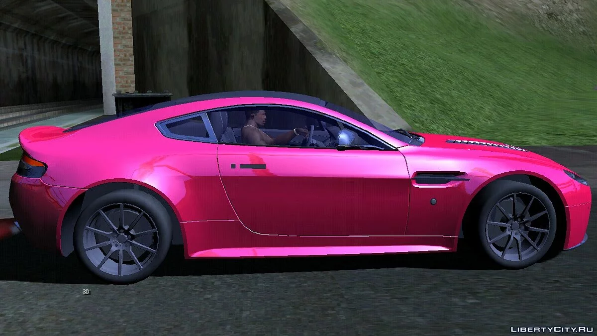 Aston Martin (hanya DFF) / GTA San Andreas (iOS, Android)