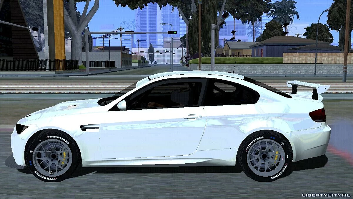 BMW M3 GT4 / GTA San Andreas (iOS, Android)