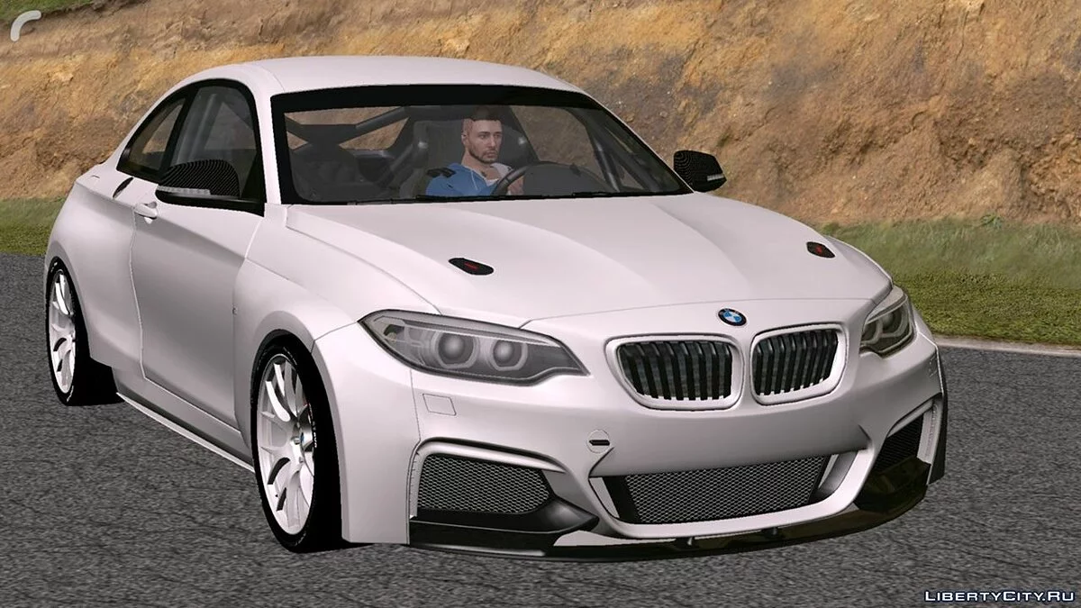 宝马 M235I / GTA San Andreas (iOS, Android)