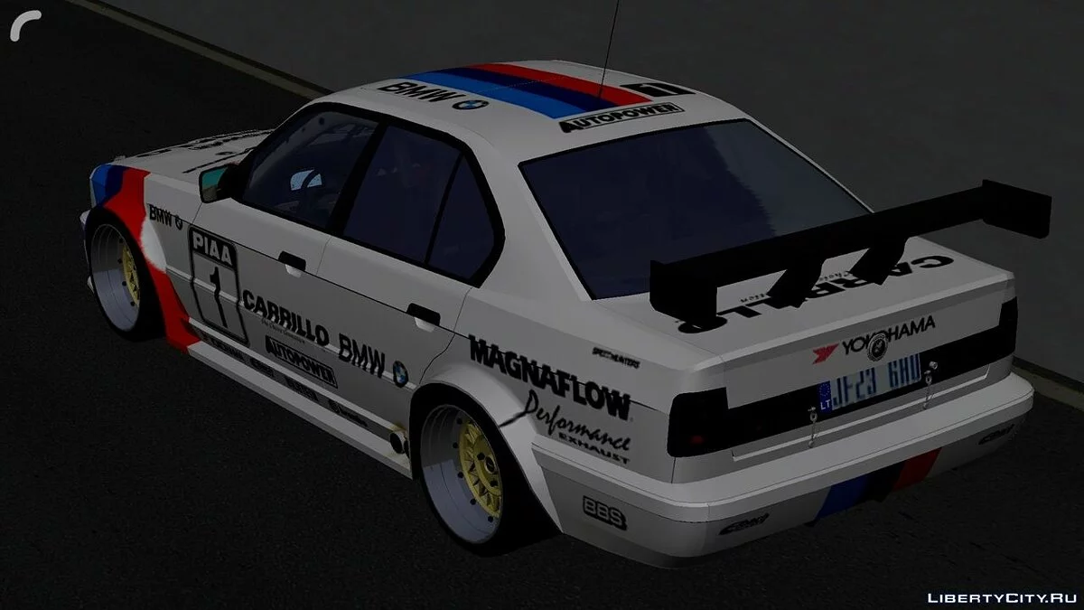 BMW M5 / GTA San Andreas (iOS, Android)