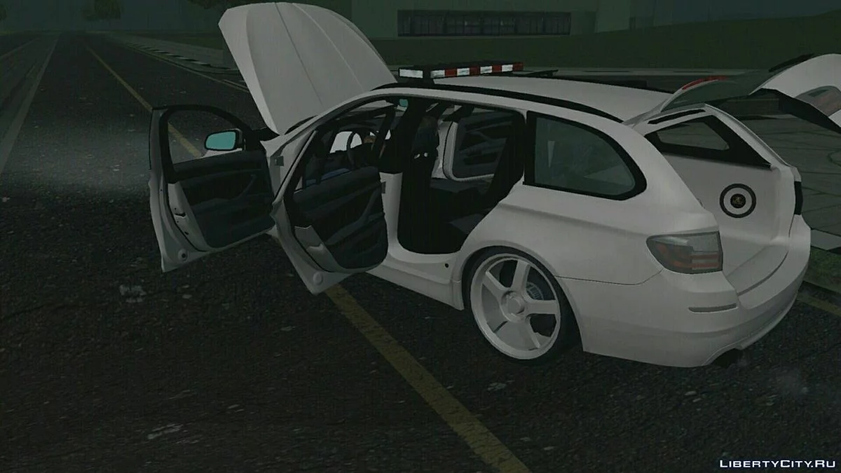 宝马 850 D(仅限 DFF) / GTA San Andreas (iOS, Android)