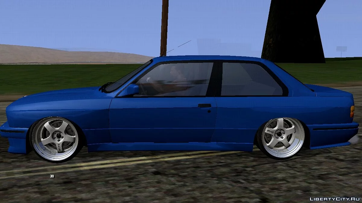 宝马 E30(仅限 DFF) / GTA San Andreas (iOS, Android)