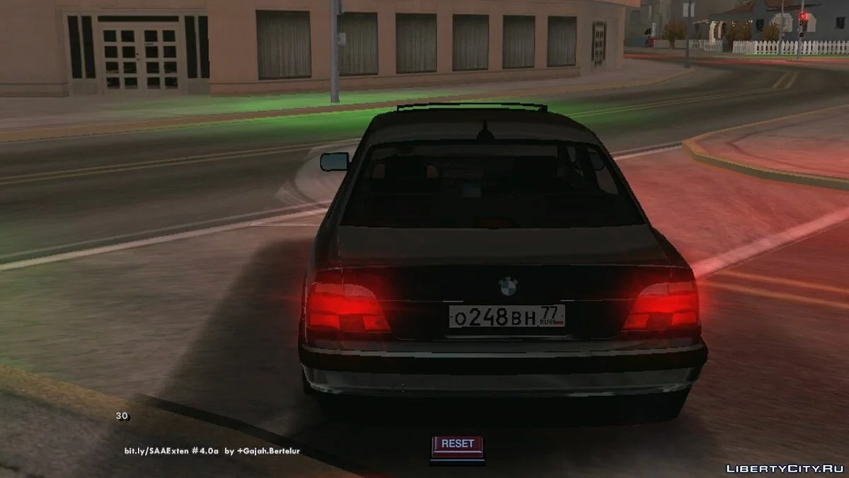 宝马 E38 750 / GTA San Andreas (iOS, Android)