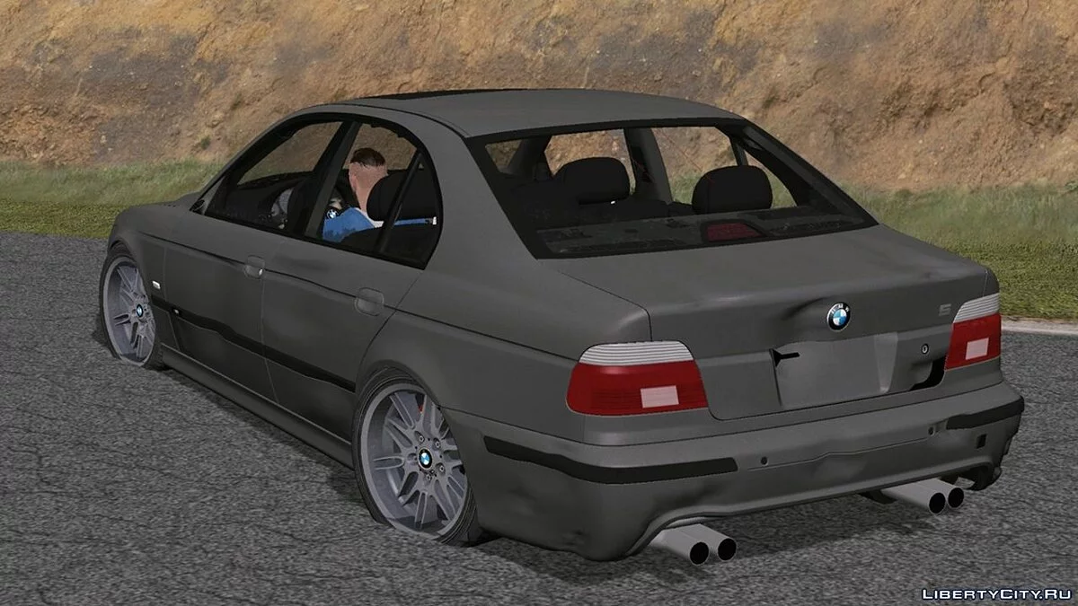 BMW M5 / GTA San Andreas (iOS, Android)