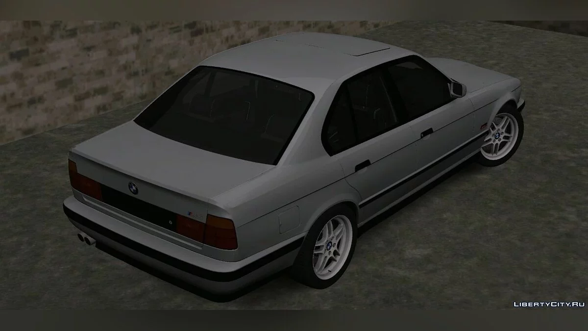 BMW M5 E34 / GTA San Andreas (iOS, Android)
