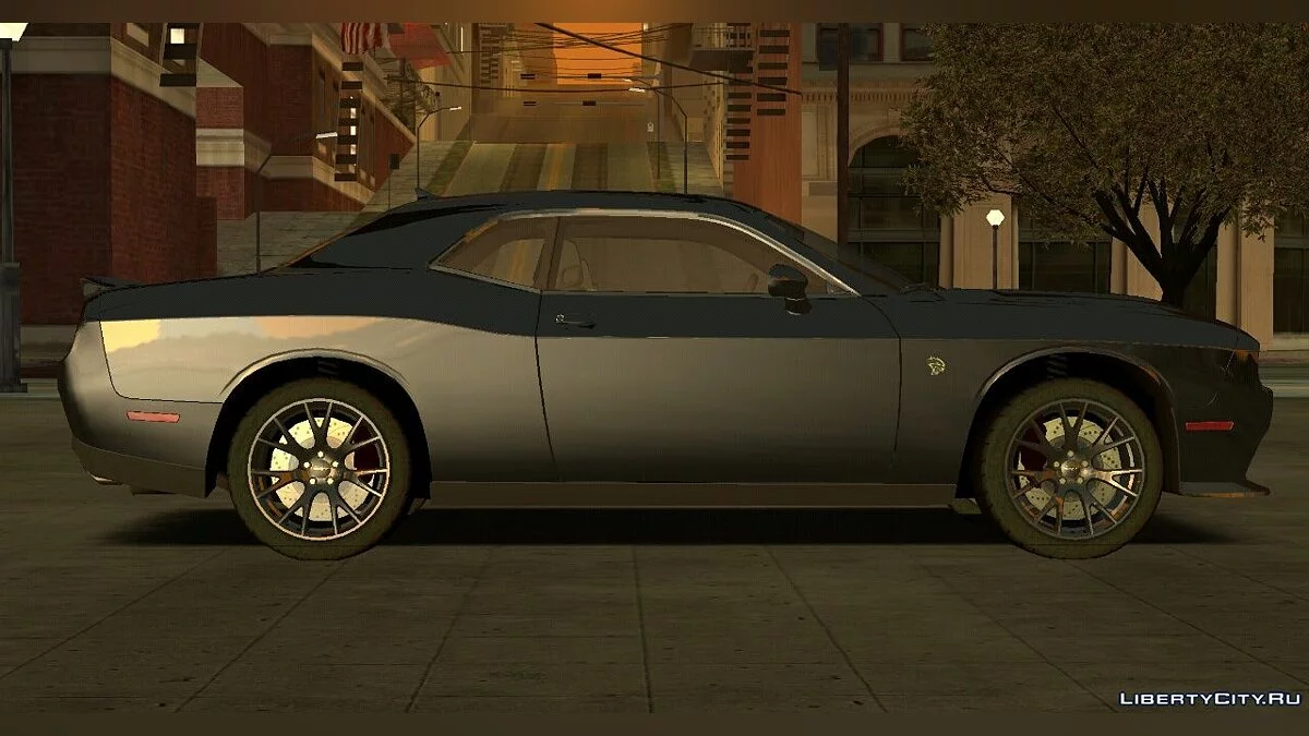 Dodge Challenger SRT / GTA San Andreas (iOS, Android)