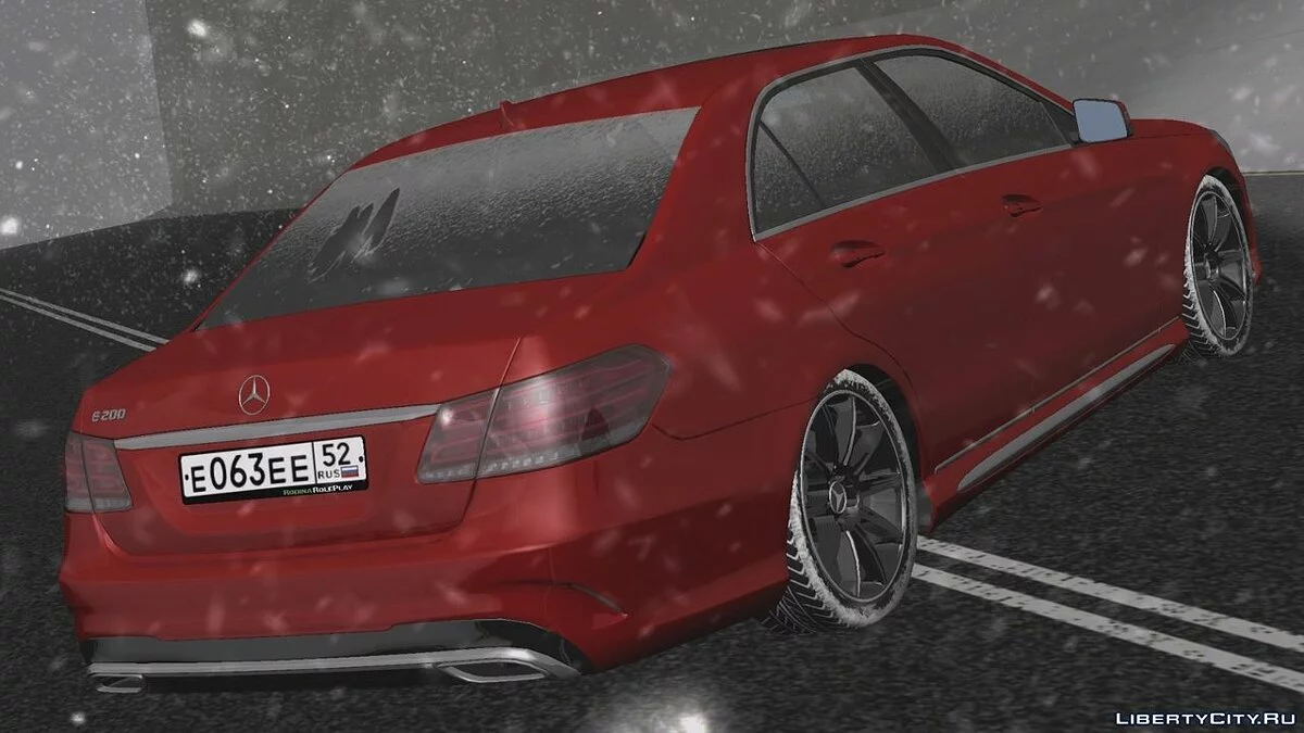 مرسيدس بنز E200 (نسخة الشتاء) / GTA سان أندرياس (iOS، أندرويد)