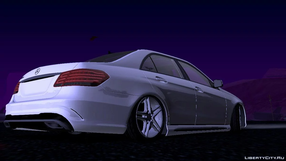 Mercedes-Benz E250 w212 (DFF uniquement) / GTA San Andreas (iOS, Android)