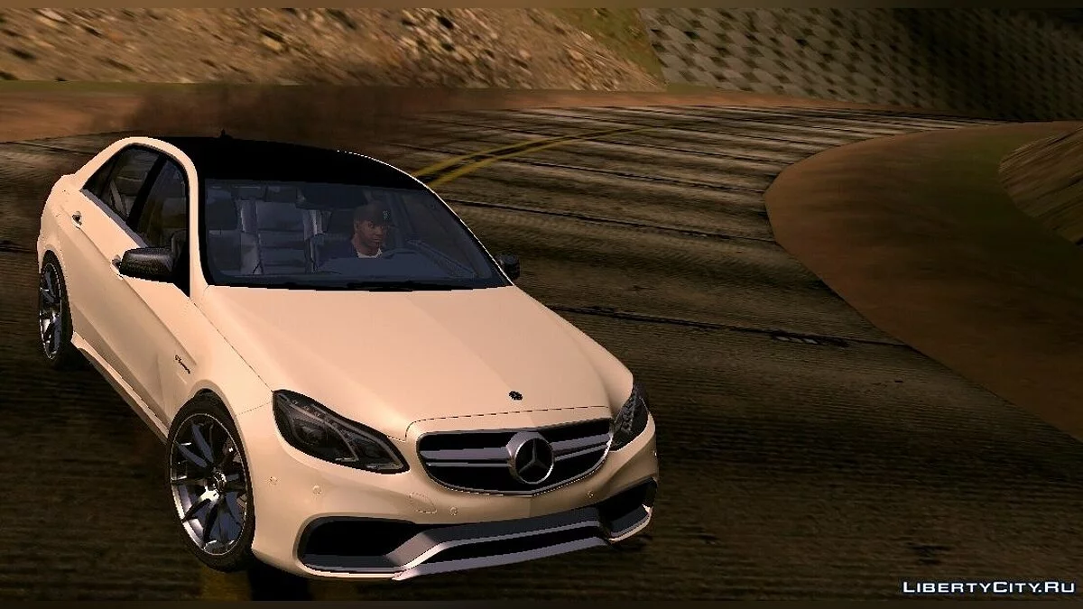 Mercedes-Benz E63 AMG W212 / GTA San Andreas (iOS, Android)