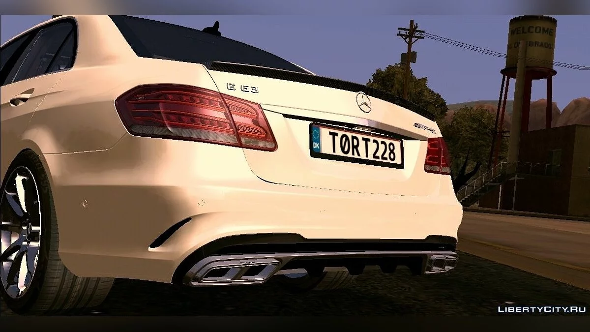 Mercedes-Benz E63 AMG W212 / GTA San Andreas (iOS, Android)