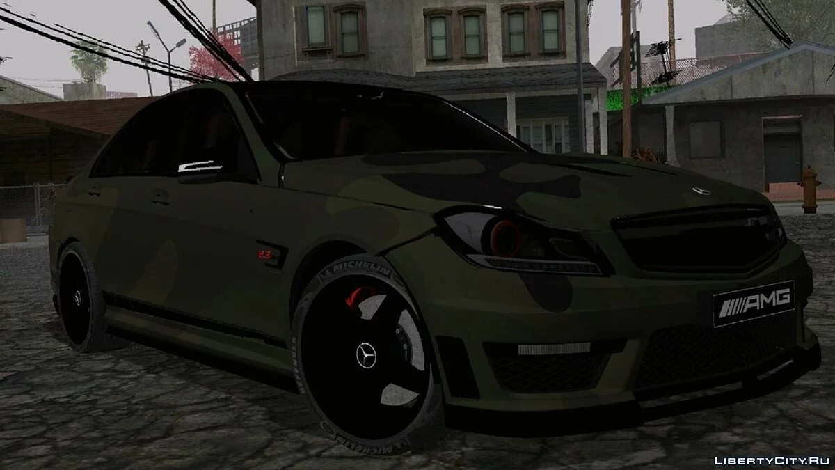 Mercedes Benz C63 AMG camouflage / GTA San Andreas (iOS, Android)