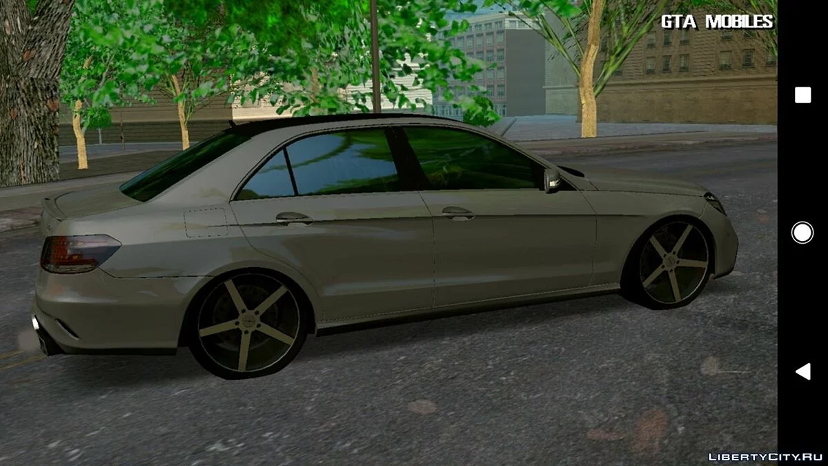 梅赛德斯-奔驰 E 级 W212 AMG E63 (仅 DFF) / GTA San Andreas (iOS, Android)