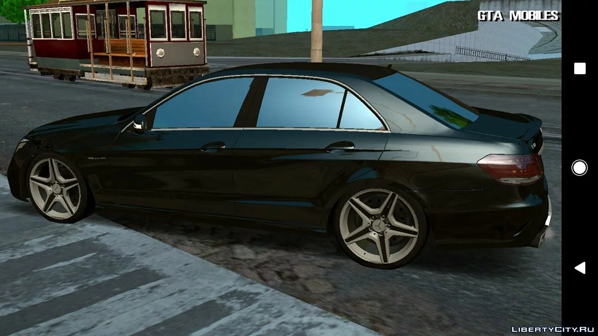 梅赛德斯-奔驰 E 级 W212 AMG E63 (仅 DFF) / GTA San Andreas (iOS, Android)