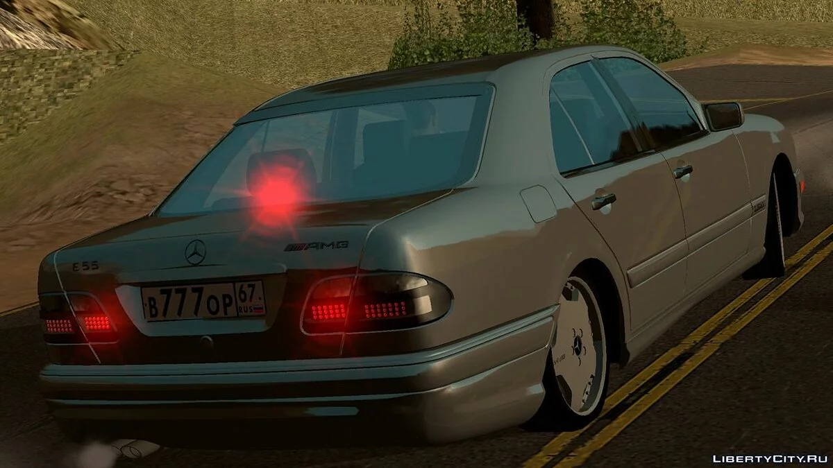 梅赛德斯-奔驰E55 AMG(仅DFF) / GTA San Andreas (iOS, Android)