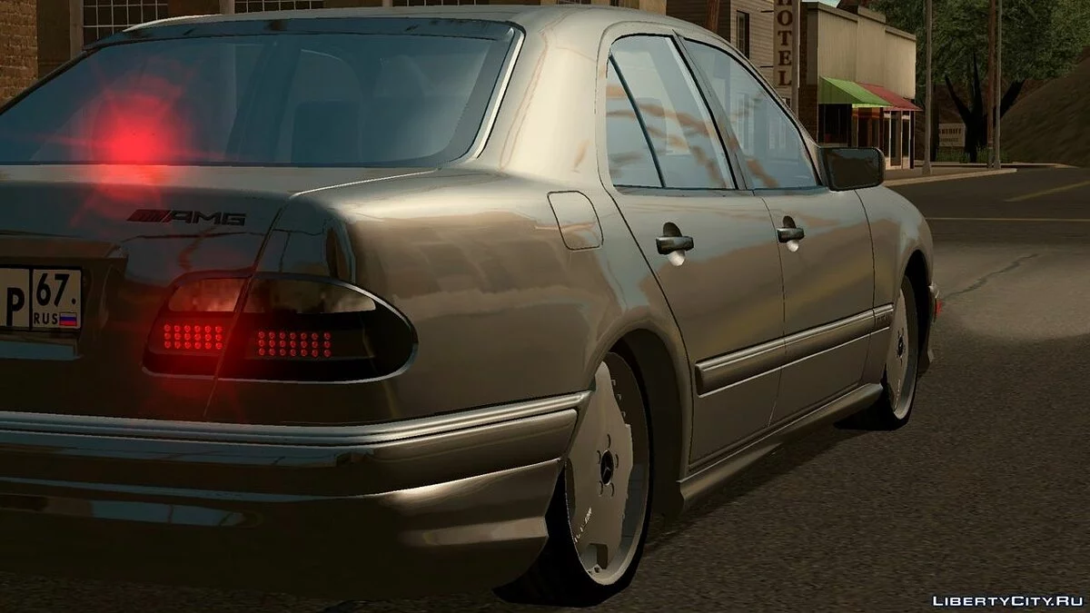 梅赛德斯-奔驰E55 AMG(仅DFF) / GTA San Andreas (iOS, Android)