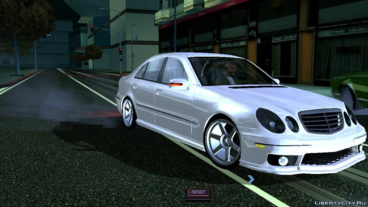 Mercedes-Benz E55 AMG w211 (仅 DFF) / GTA San Andreas (iOS, Android)