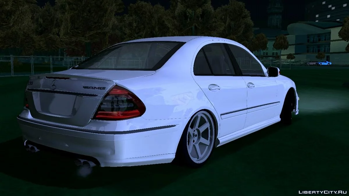 Mercedes-Benz E55 AMG w211 (仅 DFF) / GTA San Andreas (iOS, Android)