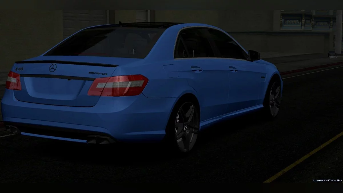 Mercedes-Benz E63 AMG / GTA San Andreas (iOS, Android)