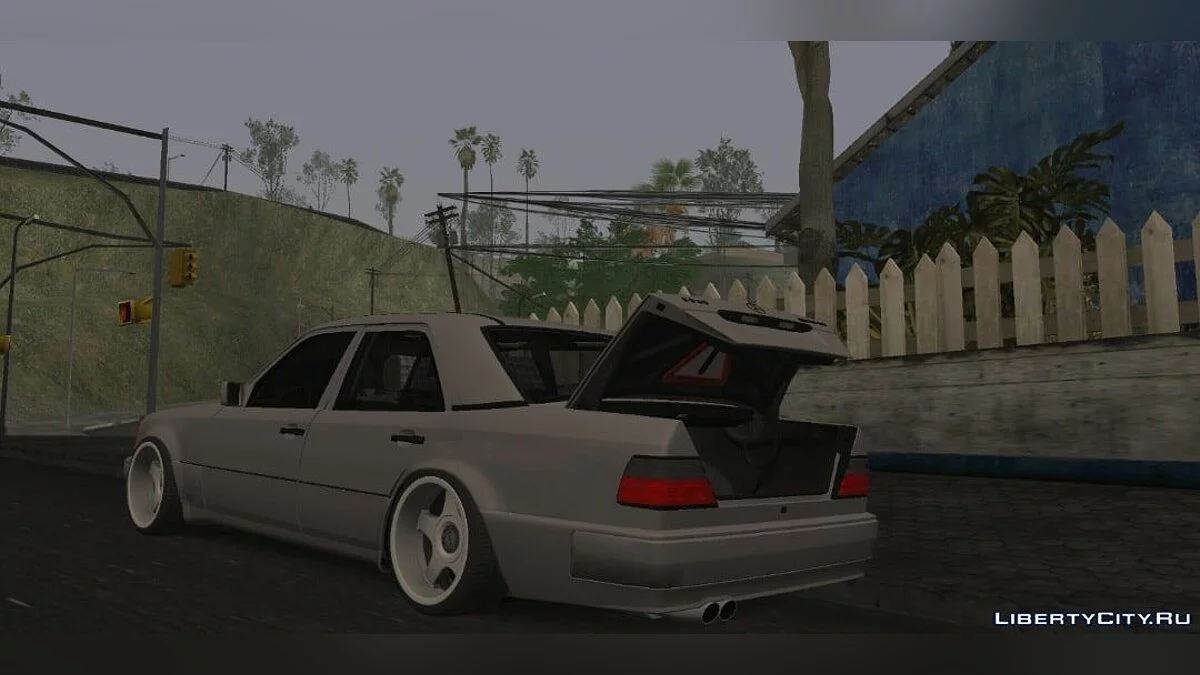Mercedes-Benz W124 E500 Stance / GTA San Andreas (iOS, Android)