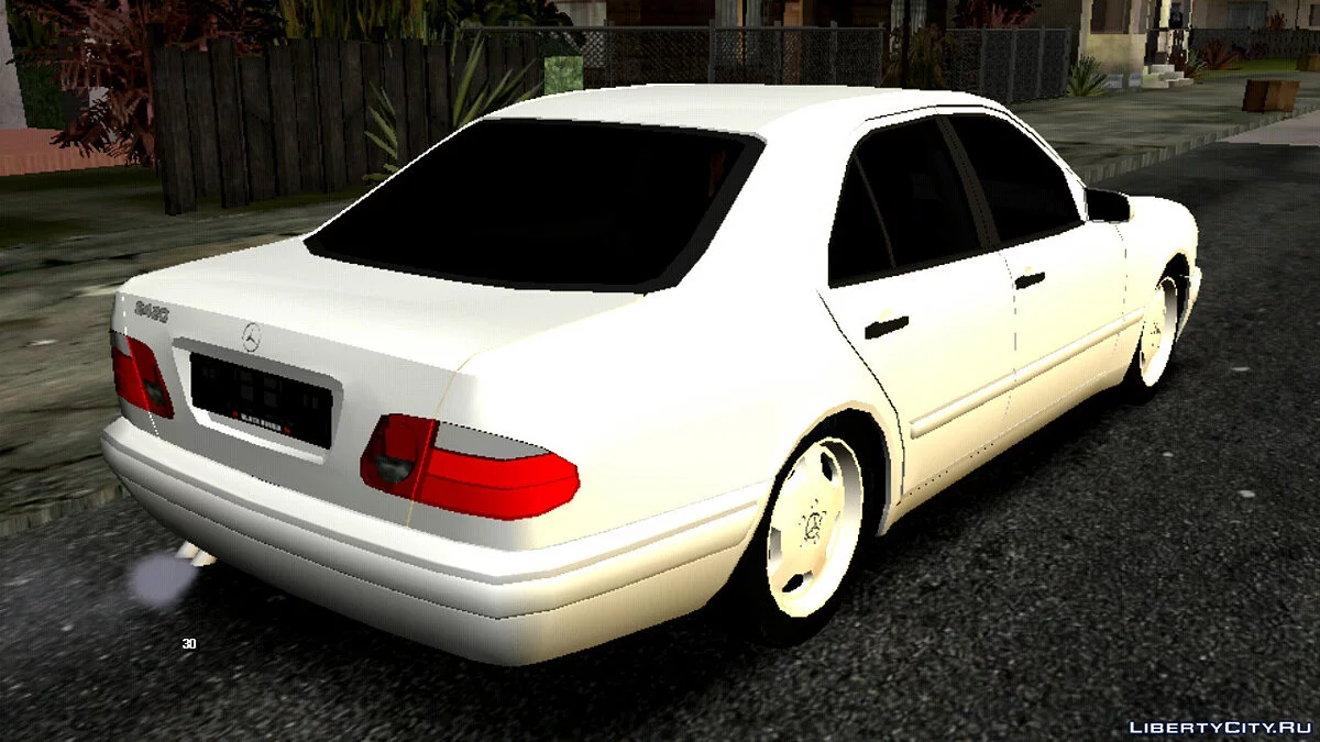 Mercedes-Benz E420 / GTA San Andreas (iOS, Android)
