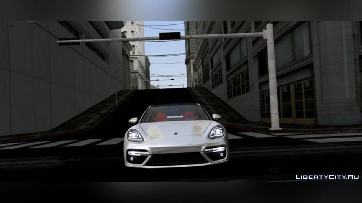 2017 Porsche Panamera Turbo / GTA San Andreas (iOS, Android)