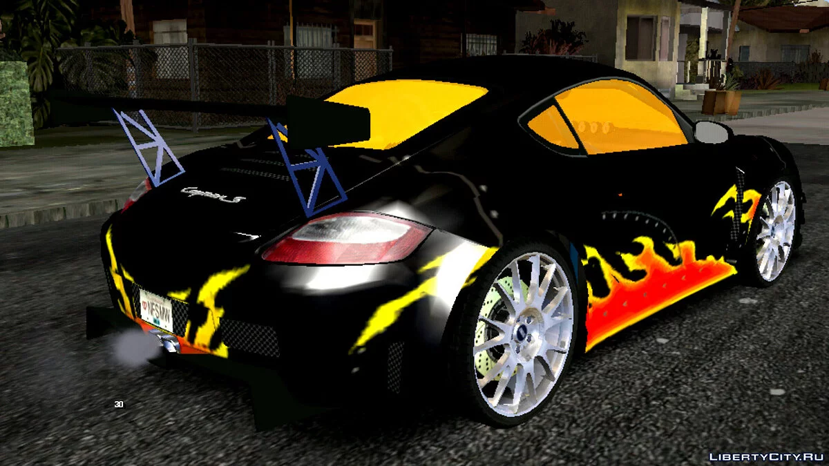 极品飞车:最高通缉中的保时捷 Cayman S / GTA San Andreas (iOS, Android)