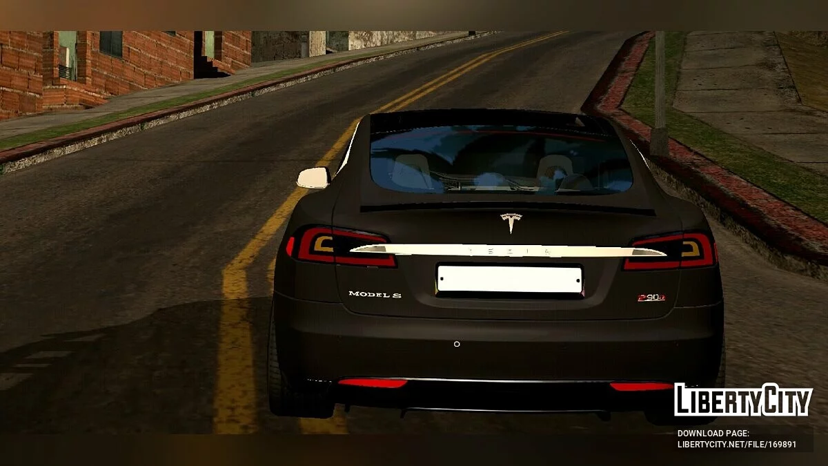 Tesla Model S / GTA San Andreas (iOS, Android)