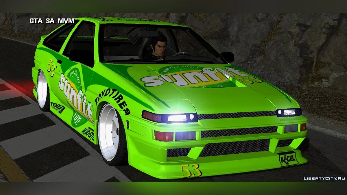 Toyota AE86 + vinyles / GTA San Andreas (iOS, Android)