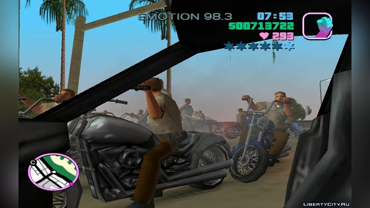 Patrolling Police on Motorcycles in Traffic (VC) 1.4 / GTA Vice City