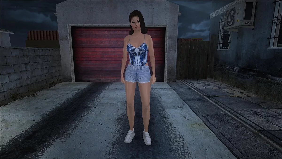 Брюнетка в шортах / GTA San Andreas