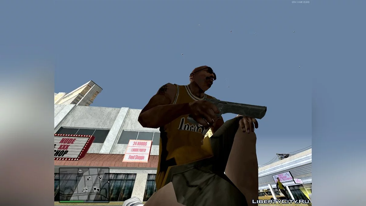 Pistols and submachine guns from GTA IV in GTA San Andreas / GTA San Andreas