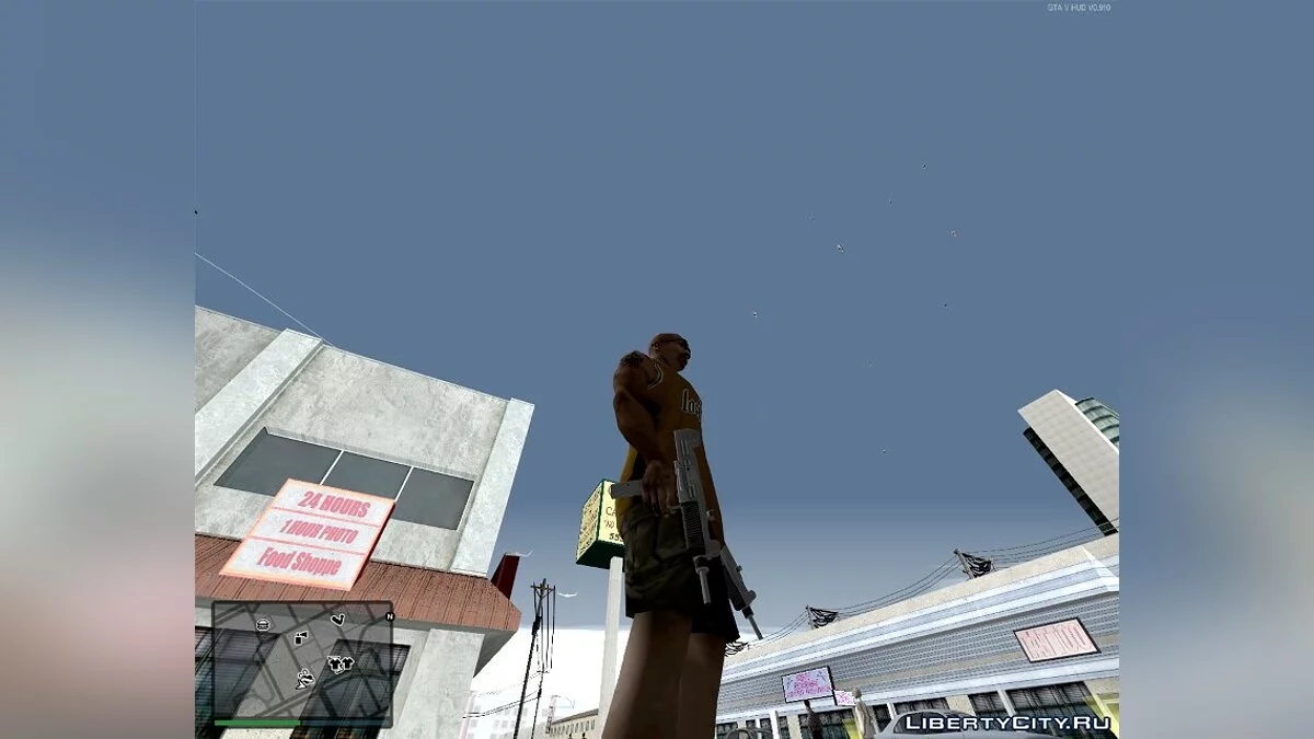 Pistols and submachine guns from GTA IV in GTA San Andreas / GTA San Andreas