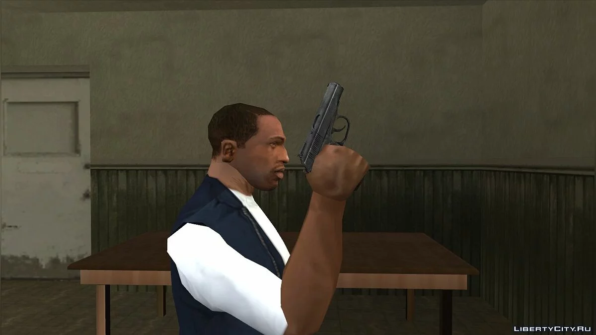 Пистолет Макарова из Call of Duty: Black Ops / GTA San Andreas