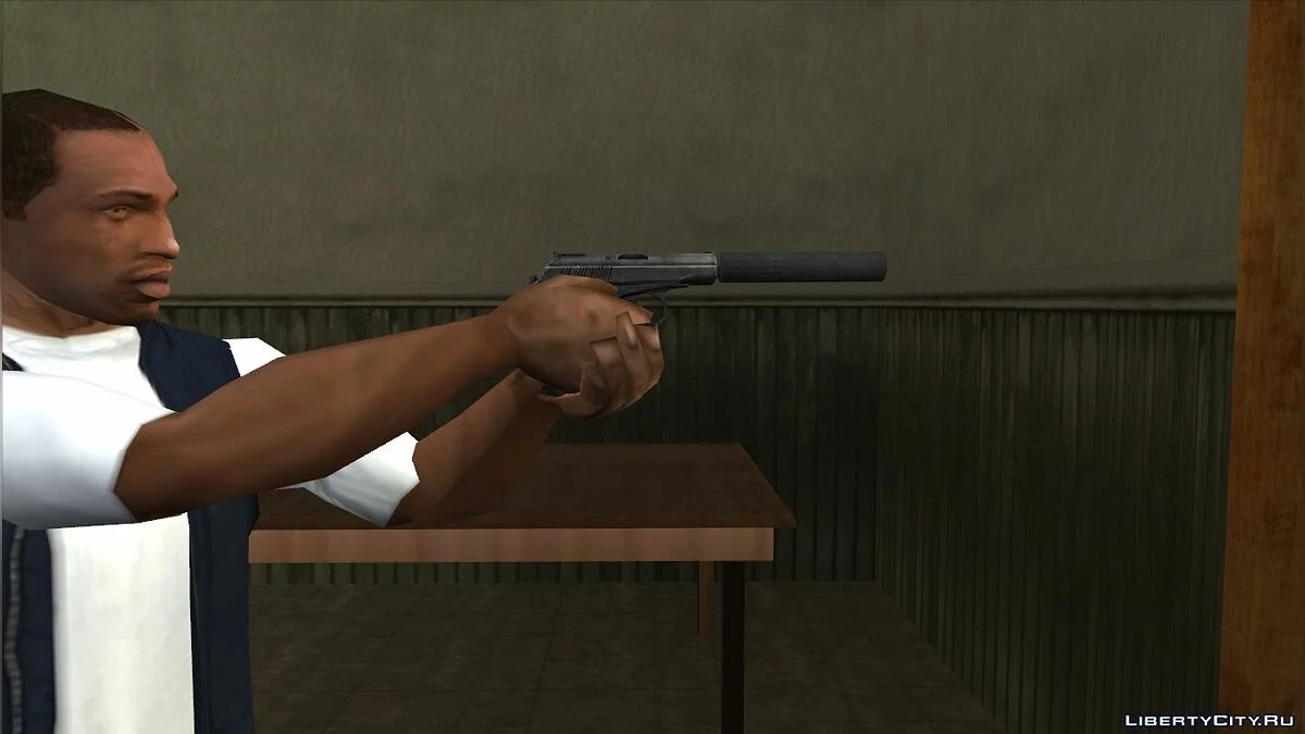 Пистолет Макарова из Call of Duty: Black Ops / GTA San Andreas